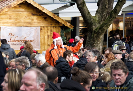 Santa at the Viktualienmarkt beer garden